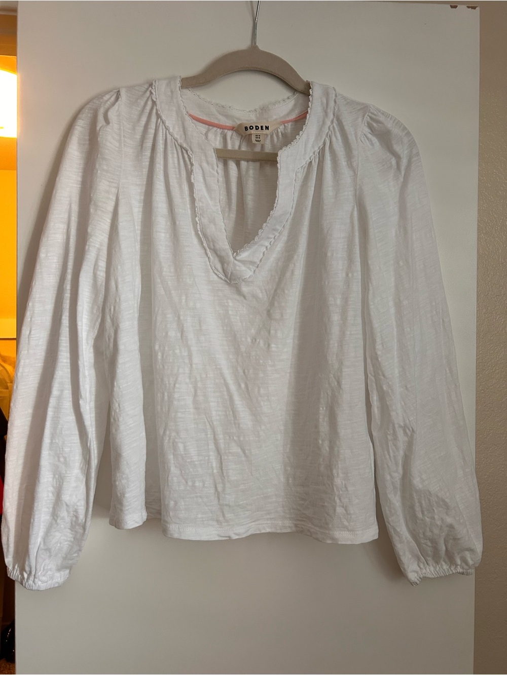 Boden Ava White Long-Sleeve Split V Peasant Blouse